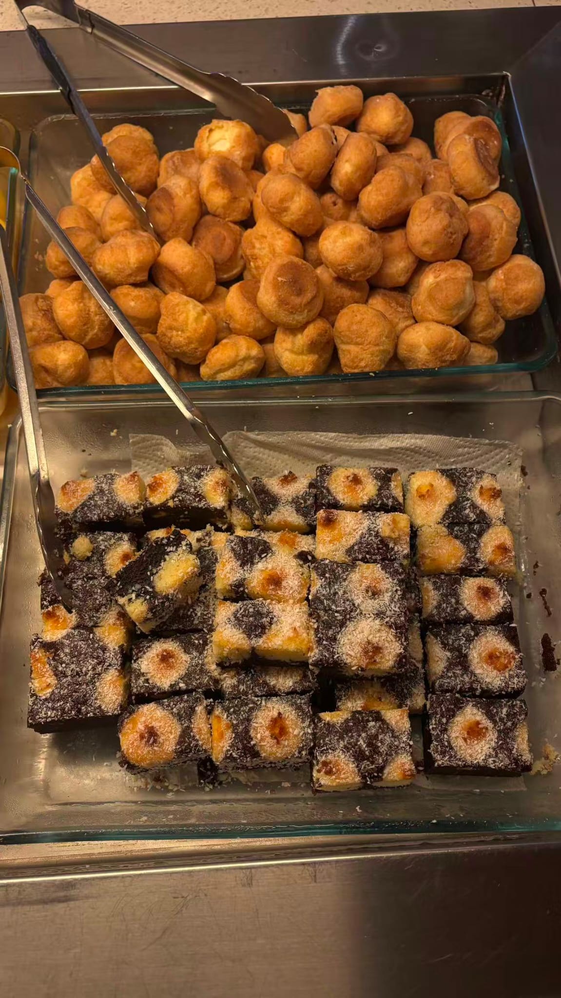Dessert buffet